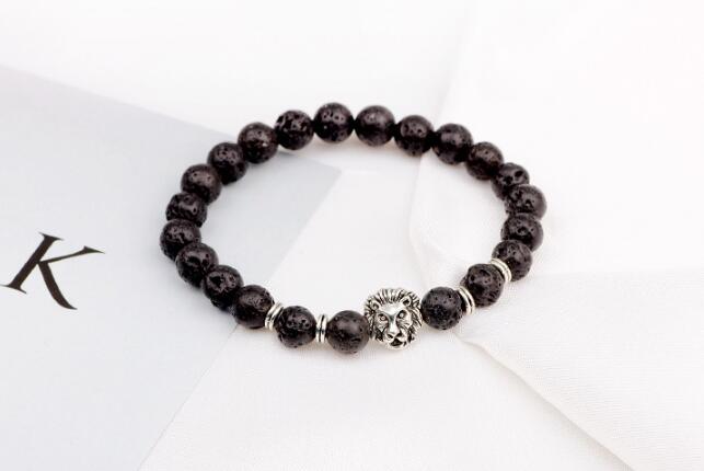 Lion Charm Bracelet — Symbolic Elegance & Personal Expression