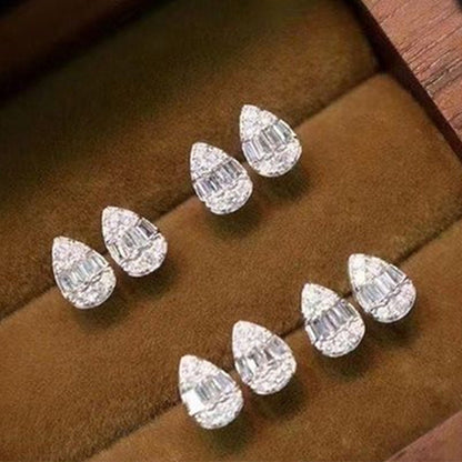 Light And Luxurious Sparkling Zirconia Earrings