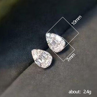 Light And Luxurious Sparkling Zirconia Earrings